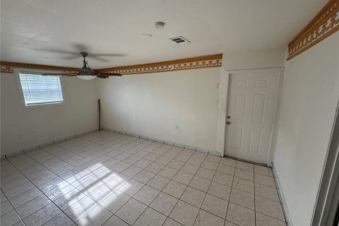Villa ou maison à louer à Kissimmee, Floride: 4 chambres, 120.96 m2 № 1903231 - photo 15
