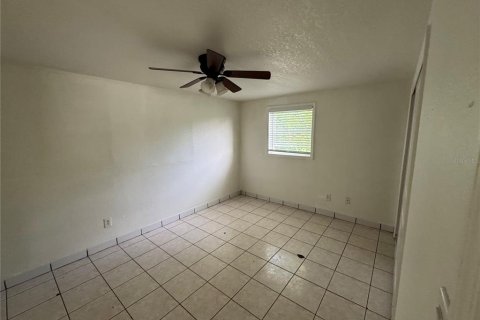 Villa ou maison à louer à Kissimmee, Floride: 4 chambres, 120.96 m2 № 1903231 - photo 11