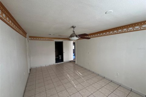 Villa ou maison à louer à Kissimmee, Floride: 4 chambres, 120.96 m2 № 1903231 - photo 16