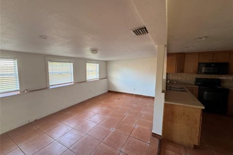 Villa ou maison à louer à Kissimmee, Floride: 4 chambres, 120.96 m2 № 1903231 - photo 23