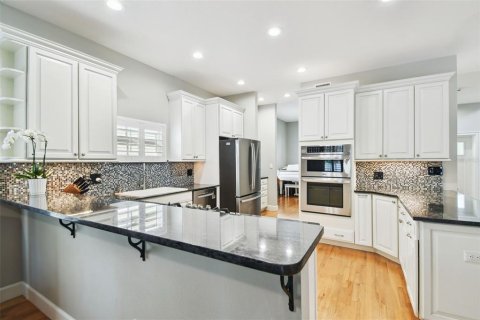 Casa en venta en Tampa, Florida, 3 dormitorios, 214.14 m2 № 1791317 - foto 15