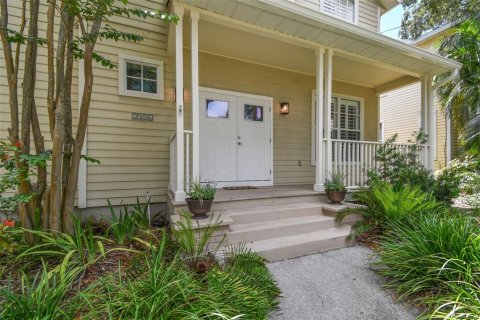 Casa en venta en Tampa, Florida, 3 dormitorios, 214.14 m2 № 1791317 - foto 3