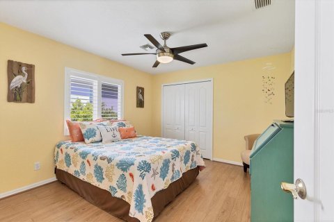 House in Port Charlotte, Florida 3 bedrooms, 229.84 sq.m. № 1894329 - photo 27