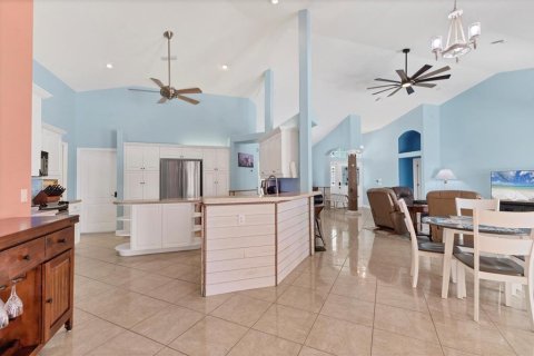 House in Port Charlotte, Florida 3 bedrooms, 229.84 sq.m. № 1894329 - photo 13