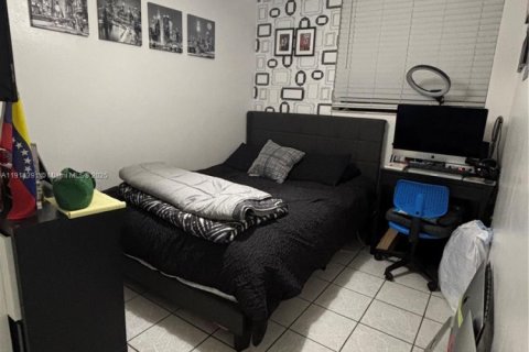 Снять в аренду кондоминиум в Майами, Флорида 2 спальни, 70.61м2, № 1967292 - фото 12