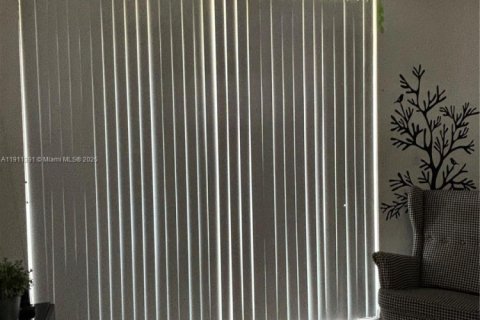 Снять в аренду кондоминиум в Майами, Флорида 2 спальни, 70.61м2, № 1967292 - фото 19