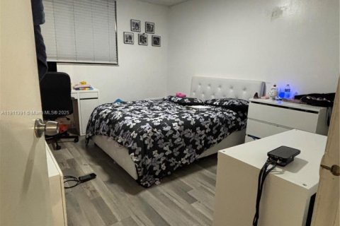 Снять в аренду кондоминиум в Майами, Флорида 2 спальни, 70.61м2, № 1967292 - фото 16