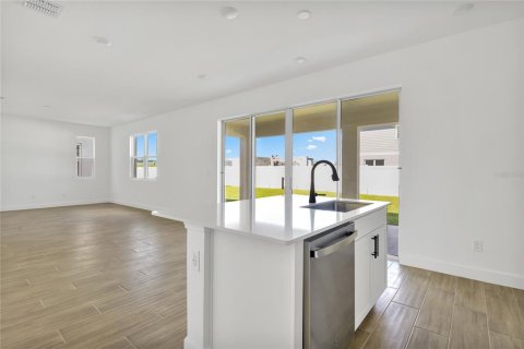 Villa ou maison à vendre à Tavares, Floride: 5 chambres, 281.49 m2 № 2109865 - photo 9