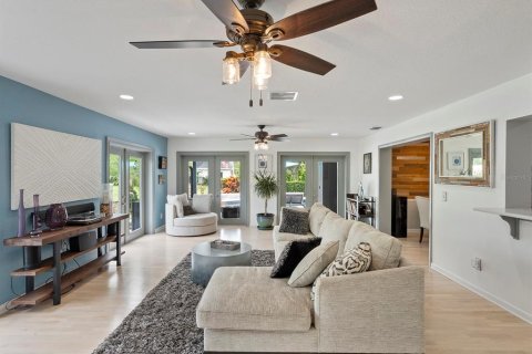 Villa ou maison à vendre à Maitland, Floride: 4 chambres, 265.7 m2 № 1855486 - photo 13