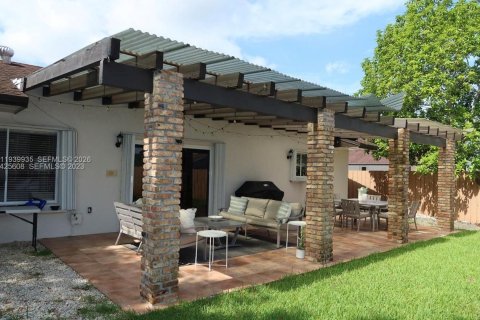 Villa ou maison à louer à Miami, Floride: 3 chambres, 169.08 m2 № 1997116 - photo 15