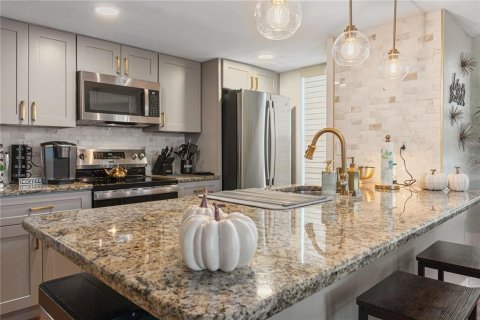 Copropriété à louer à Kissimmee, Floride: 3 chambres, 113.34 m2 № 2399362 - photo 12