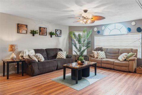 Copropriété à louer à Kissimmee, Floride: 3 chambres, 113.34 m2 № 2399362 - photo 2