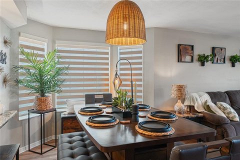 Copropriété à louer à Kissimmee, Floride: 3 chambres, 113.34 m2 № 2399362 - photo 5