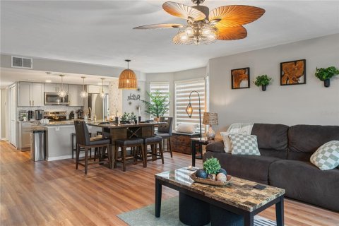 Copropriété à louer à Kissimmee, Floride: 3 chambres, 113.34 m2 № 2399362 - photo 9