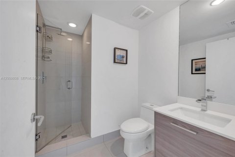 Купить кондоминиум в Майами, Флорида 2 спальни, 80.64м2, № 2090042 - фото 24