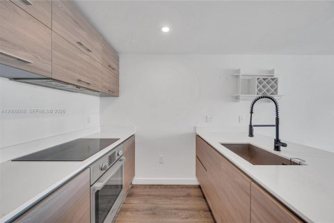 Купить кондоминиум в Майами, Флорида 2 спальни, 80.64м2, № 2090042 - фото 5