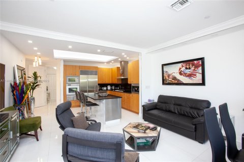 Copropriété à vendre à Aventura, Floride: 2 chambres, 122.26 m2 № 2263641 - photo 13