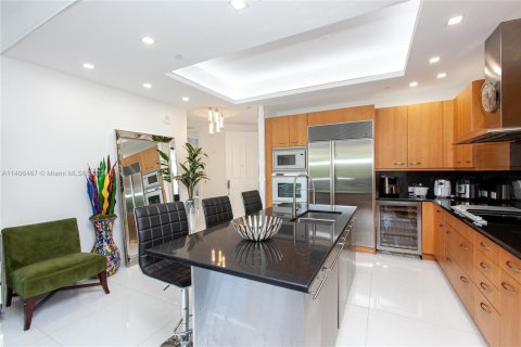 Copropriété à vendre à Aventura, Floride: 2 chambres, 122.26 m2 № 2263641 - photo 10