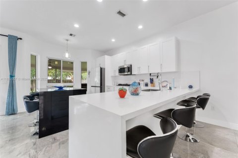 Casa en venta en Homestead, Florida, 3 dormitorios, 176.24 m2 № 1946718 - foto 3