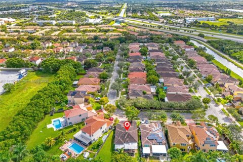 Casa en venta en Homestead, Florida, 3 dormitorios, 176.24 m2 № 1946718 - foto 30