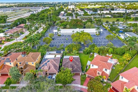 Casa en venta en Homestead, Florida, 3 dormitorios, 176.24 m2 № 1946718 - foto 29