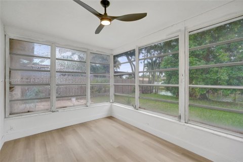 Casa en venta en Sunrise, Florida, 3 dormitorios, 119.1 m2 № 1946109 - foto 6