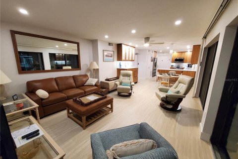 Copropriété à louer à New Smyrna Beach, Floride: 2 chambres, 96.62 m2 № 2108450 - photo 3