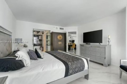 Copropriété à vendre à Aventura, Floride: 2 chambres, 126.81 m2 № 1859885 - photo 23