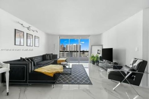 Copropriété à vendre à Aventura, Floride: 2 chambres, 126.81 m2 № 1859885 - photo 19