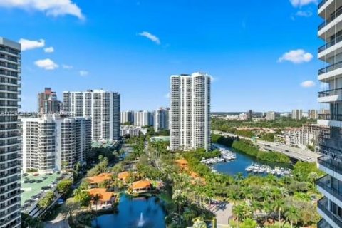 Copropriété à vendre à Aventura, Floride: 2 chambres, 126.81 m2 № 1859885 - photo 7