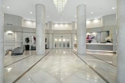 Copropriété à vendre à Aventura, Floride: 2 chambres, 126.81 m2 № 1859885 - photo 14