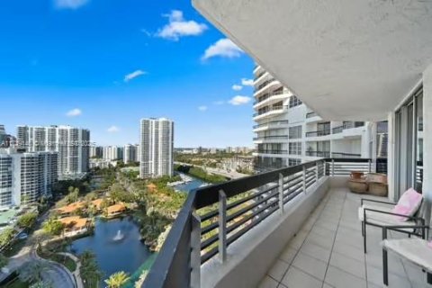 Copropriété à vendre à Aventura, Floride: 2 chambres, 126.81 m2 № 1859885 - photo 6