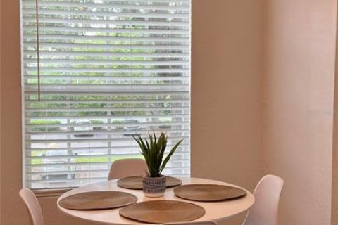Condo in Orlando, Florida, 1 bedroom № 2217530 - photo 8