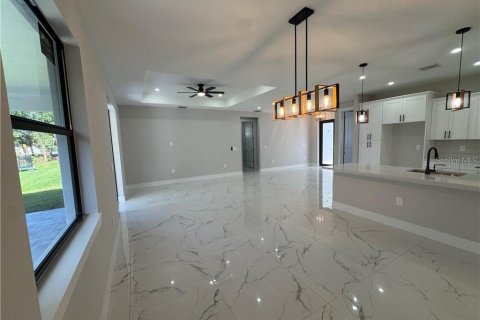 Casa en venta en Lehigh Acres, Florida, 3 dormitorios, 142.7 m2 № 1803597 - foto 22