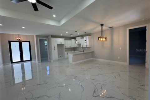 Casa en venta en Lehigh Acres, Florida, 3 dormitorios, 142.7 m2 № 1803597 - foto 14
