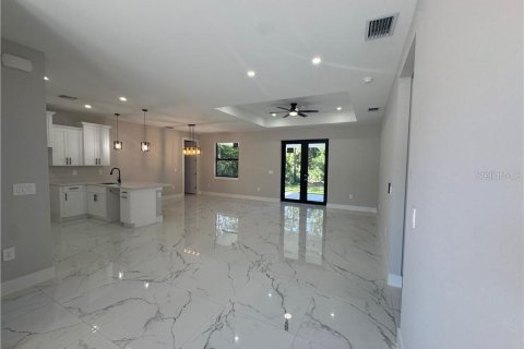 Casa en venta en Lehigh Acres, Florida, 3 dormitorios, 142.7 m2 № 1803597 - foto 8