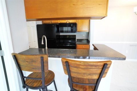 Condominio en venta en Brandon, Florida, 2 dormitorios, 85.1 m2 № 1907352 - foto 8