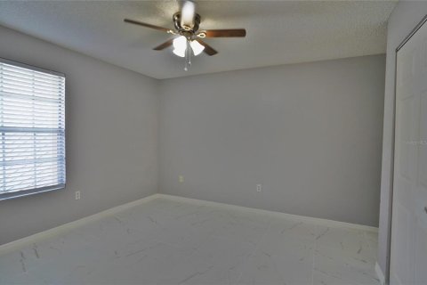 Condominio en venta en Brandon, Florida, 2 dormitorios, 85.1 m2 № 1907352 - foto 15