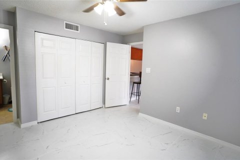 Condominio en venta en Brandon, Florida, 2 dormitorios, 85.1 m2 № 1907352 - foto 16