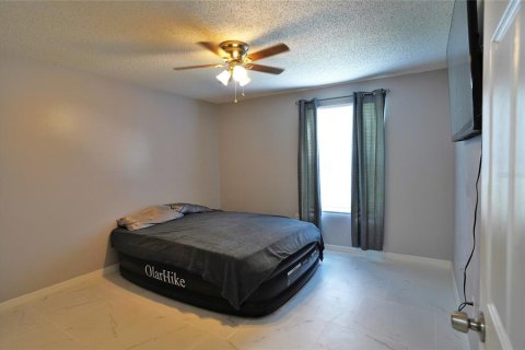 Condominio en venta en Brandon, Florida, 2 dormitorios, 85.1 m2 № 1907352 - foto 10