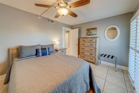 Condominio en venta en Redington Shores, Florida, 2 dormitorios, 105.44 m2 № 1561404 - foto 27
