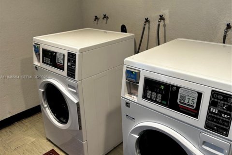 Снять в аренду кондоминиум в Санни-Айлс-Бич, Флорида 1 спальня, 64.75м2, № 2002545 - фото 12