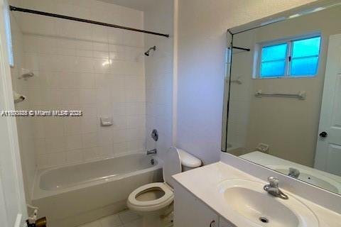 Townhouse in Florida City, Florida 3 bedrooms, 141.86 sq.m. № 1695740 - photo 9