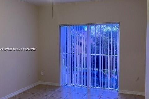 Townhouse in Florida City, Florida 3 bedrooms, 141.86 sq.m. № 1695740 - photo 8