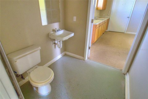 Immobilier commercial à louer à Jacksonville, Floride: 136.57 m2 № 2148169 - photo 13
