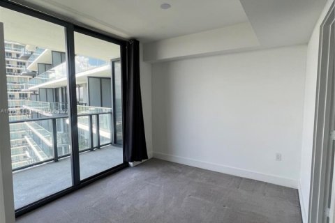 Condo in Miami, Florida, 1 bedroom  № 1868454 - photo 5