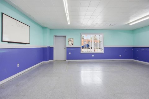 Immobilier commercial à vendre à Bronson, Floride: 187.76 m2 № 2219166 - photo 15