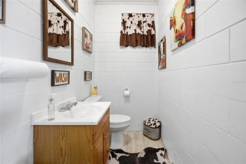 Immobilier commercial à vendre à Bronson, Floride: 187.76 m2 № 2219166 - photo 8