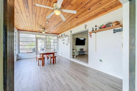 Casa en venta en Tampa, Florida, 3 dormitorios, 182.55 m2 № 2386812 - foto 16