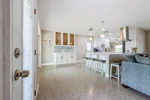Casa en venta en Tampa, Florida, 3 dormitorios, 182.55 m2 № 2386812 - foto 25